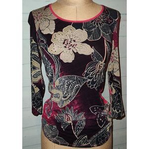 DISMERO ITALY Pull over pink black floral top. Size S.